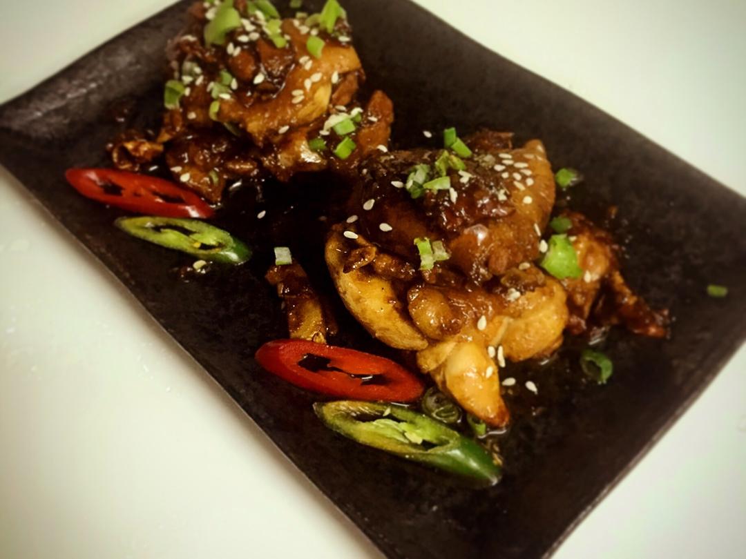 秘制酱汁鸡腿肉的做法