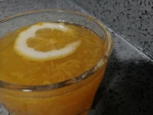 热橘子汁的做法 步骤1