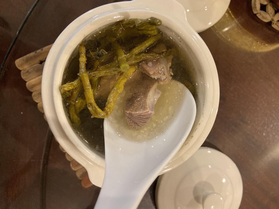 养胃提神下火汤  铁皮石斛洋参片龙骨汤