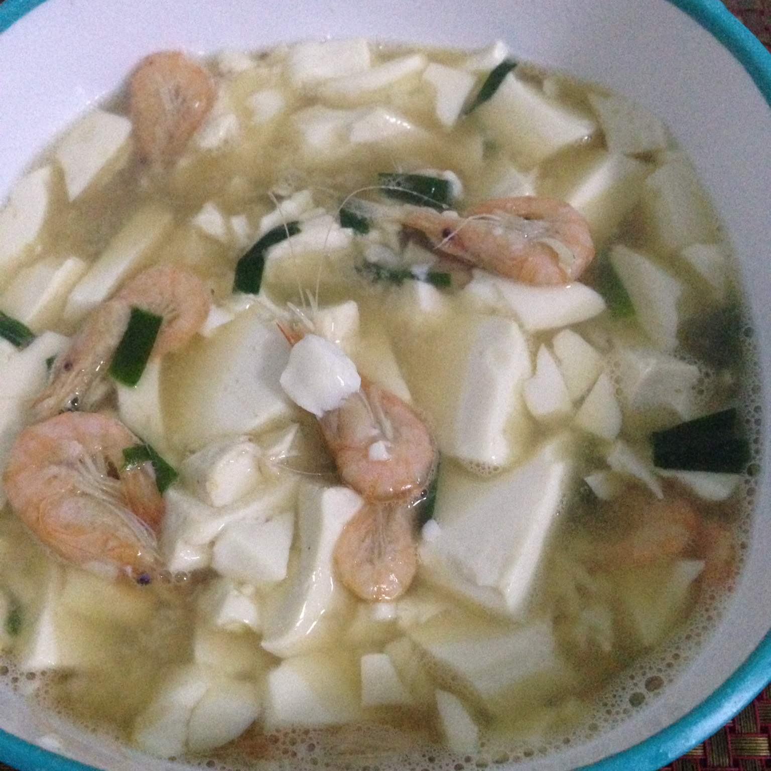 秋水为神yolanda做的鲜虾豆腐翡翠汤