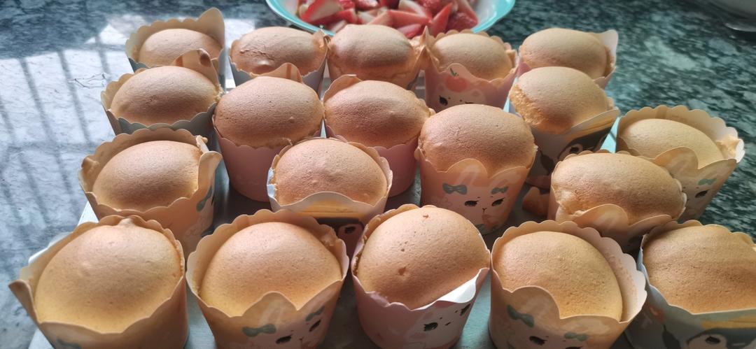 纸杯蛋糕 8寸戚风蛋糕的量