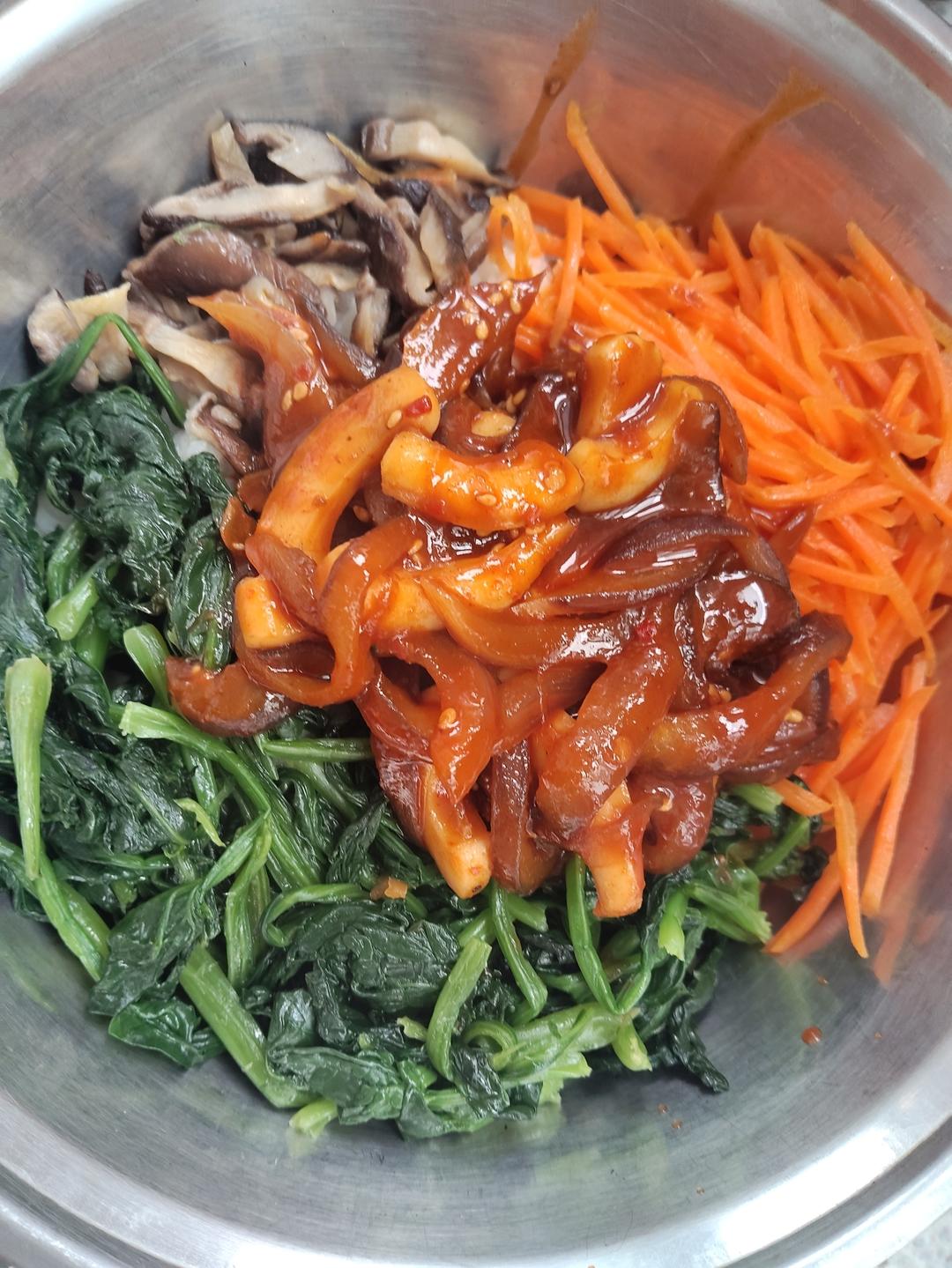 韩式鱿鱼拌饭