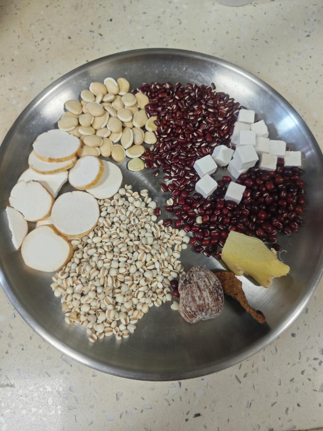 广东靓汤.鸡骨草煲猪横利