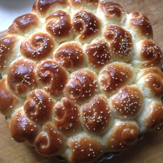 最近网上超流行的【脆皮蜂蜜面包】