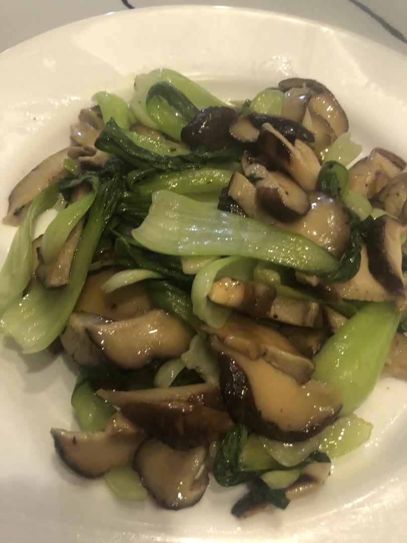 简易版香菇扒油菜