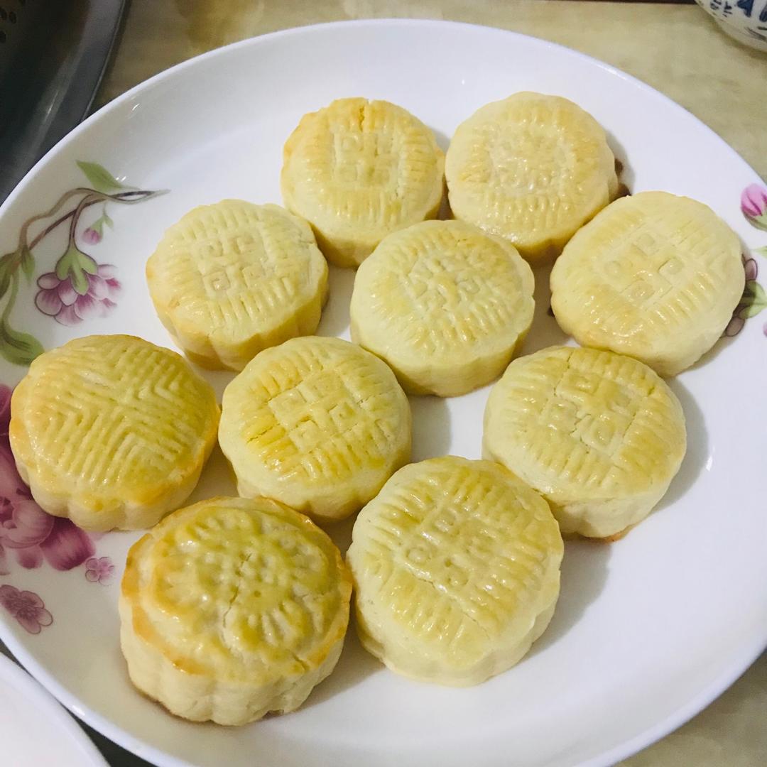 超虐的半岛酒店奶黄月饼（赖子自留帖）