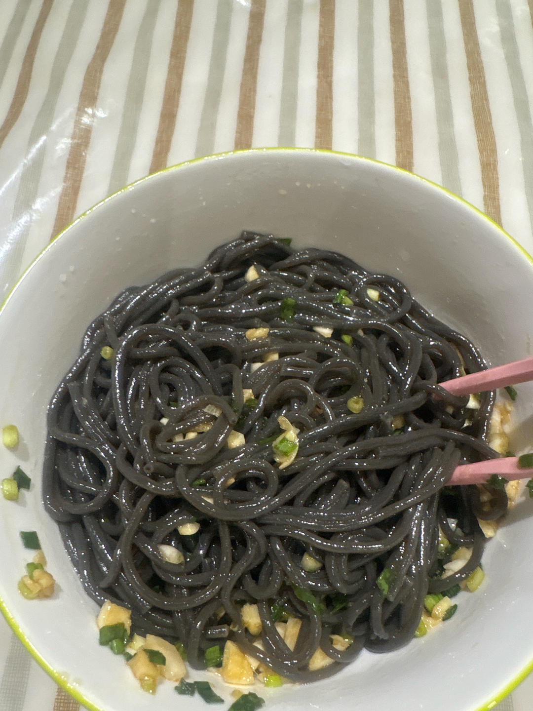 减脂爽口的凉拌蕨根粉！也太好吃了吧！！