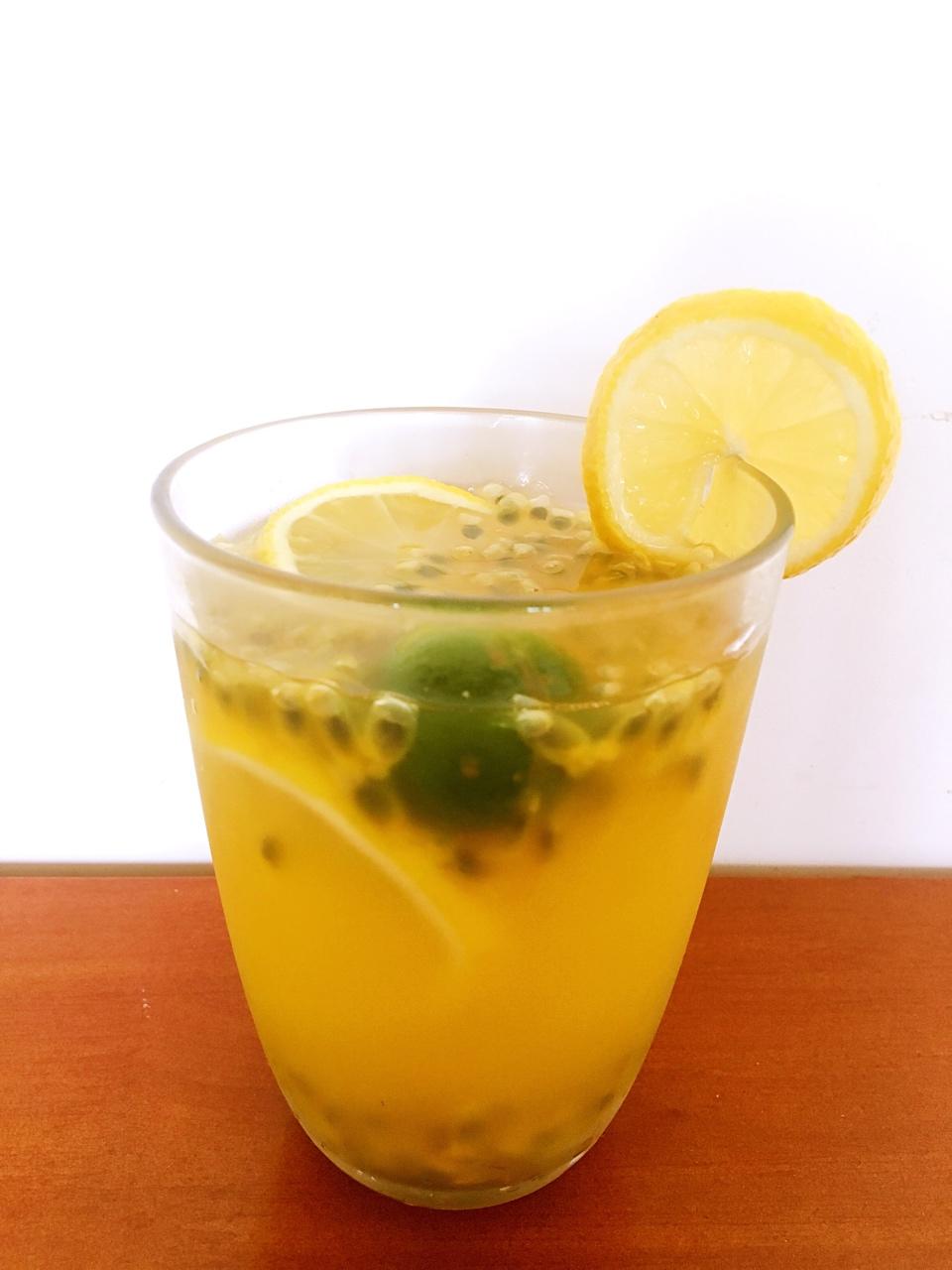 青柠/青桔百香果气泡水/夏日必备