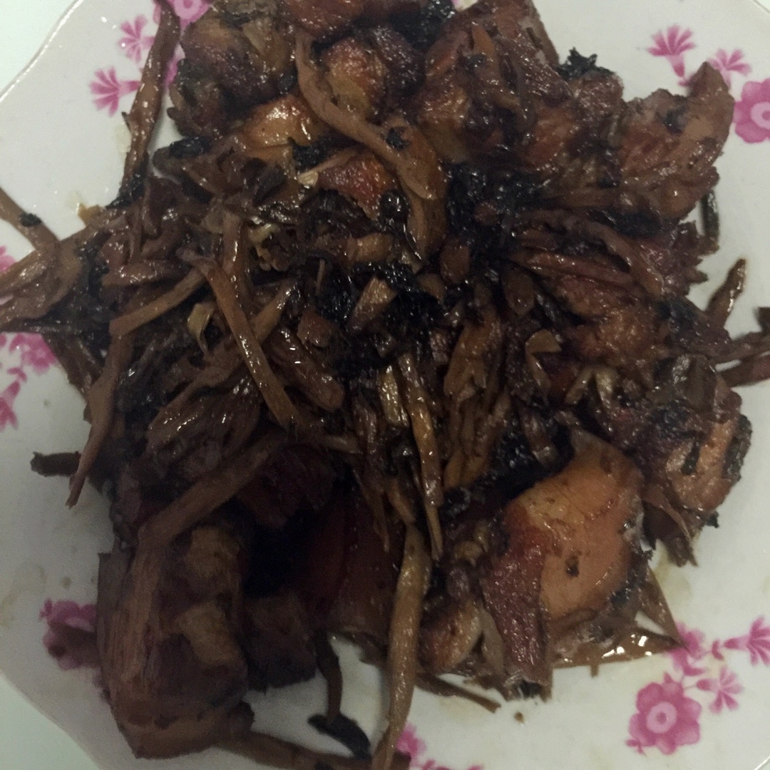 梅干菜炖肉