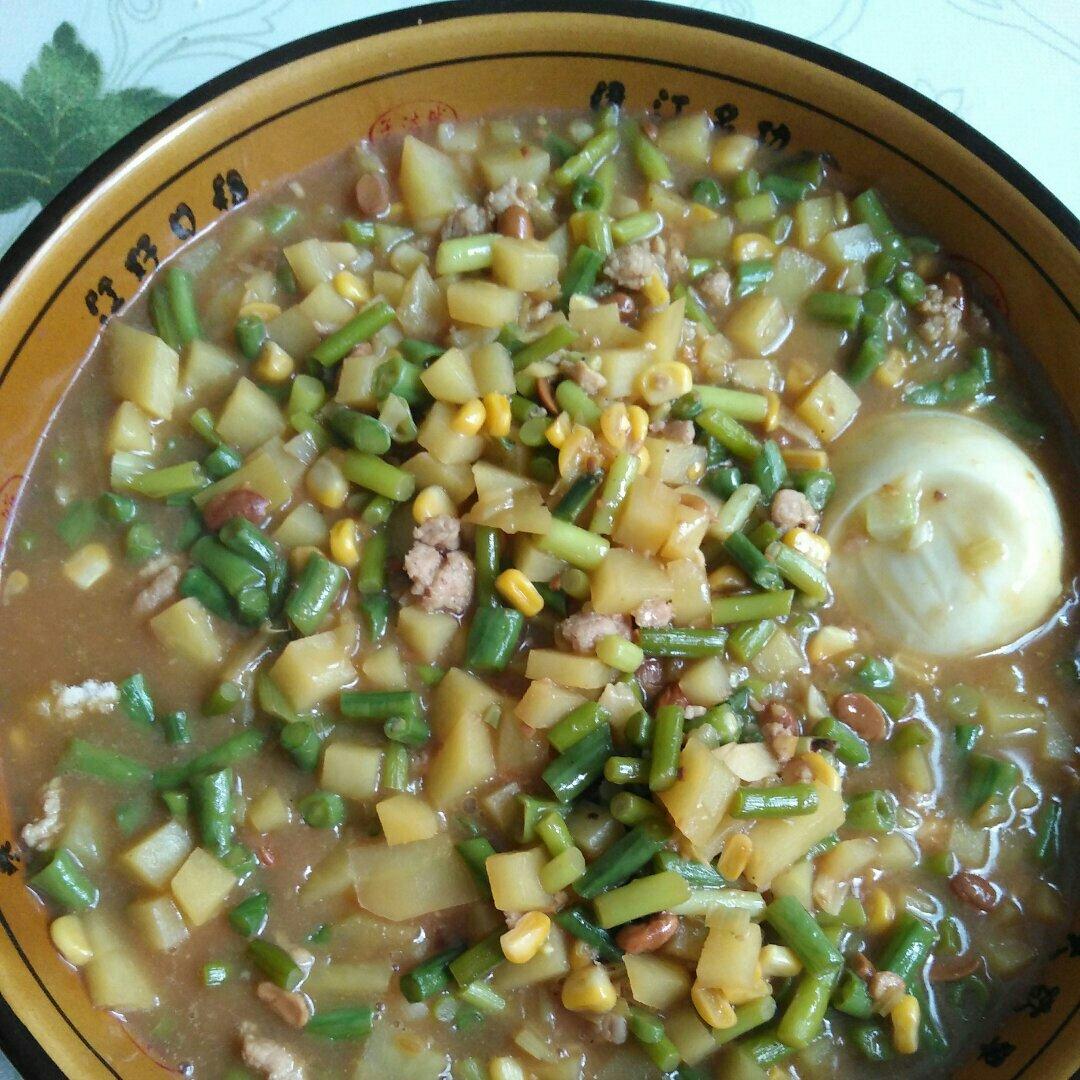 白雪_uv85做的面条卤子