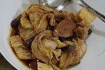 香菇腐竹焖猪五花肉