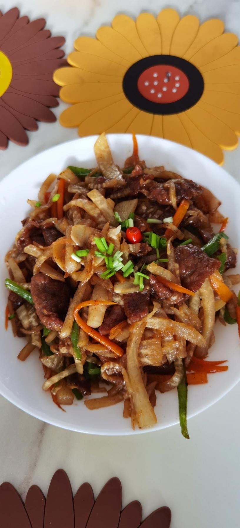 白萝卜丝炒牛肉