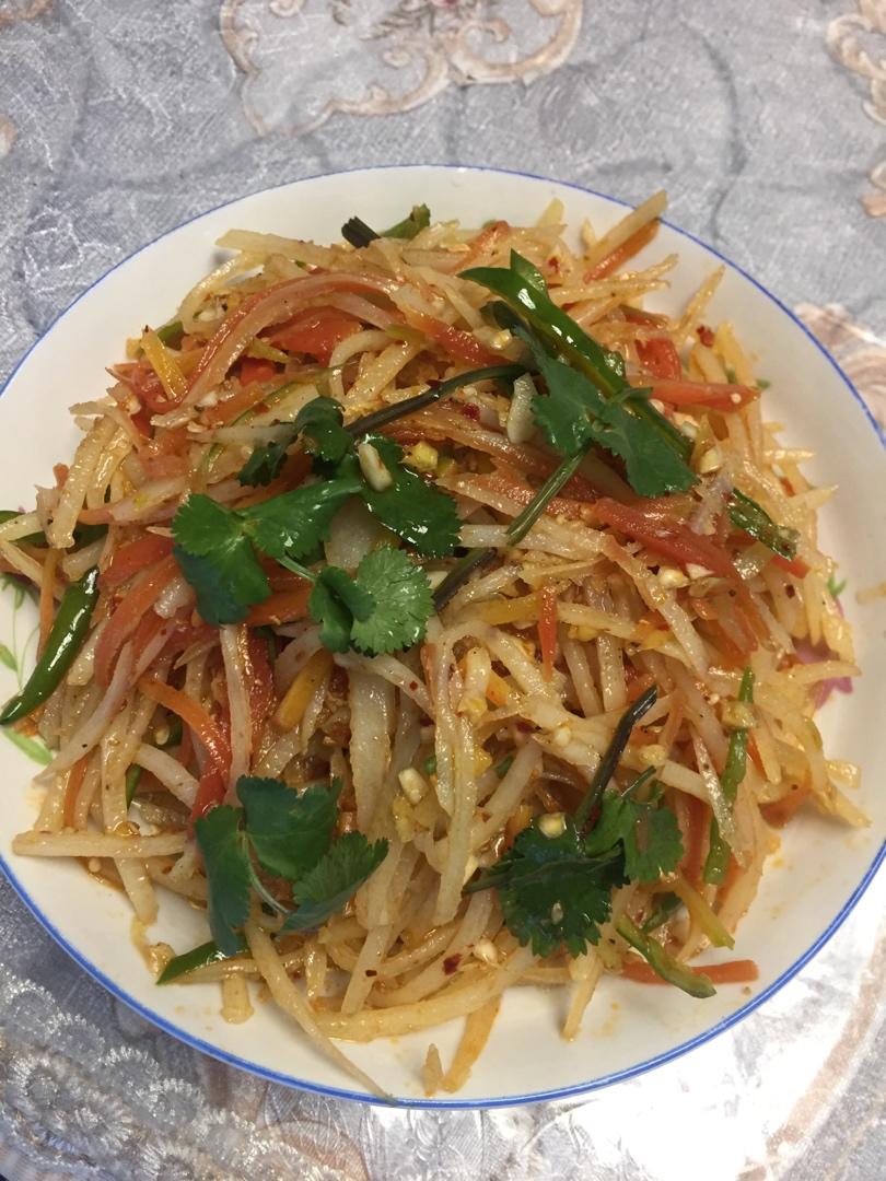 凉拌土豆丝，爽口开胃