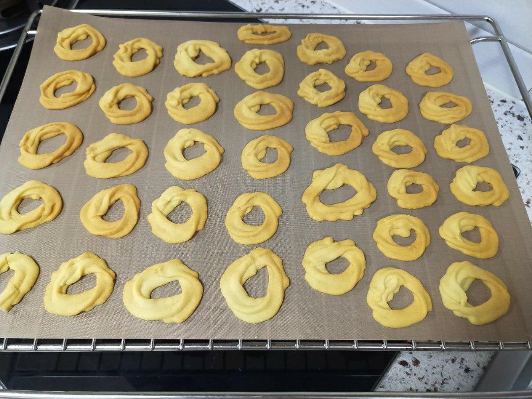 很酥的蛋白曲曲奇