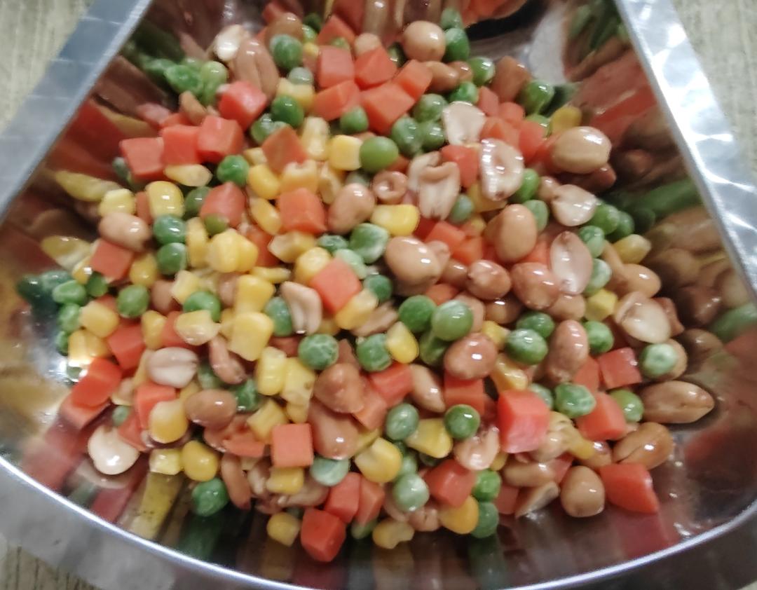 超级简单快手的清炒胡萝卜青豆甜玉米