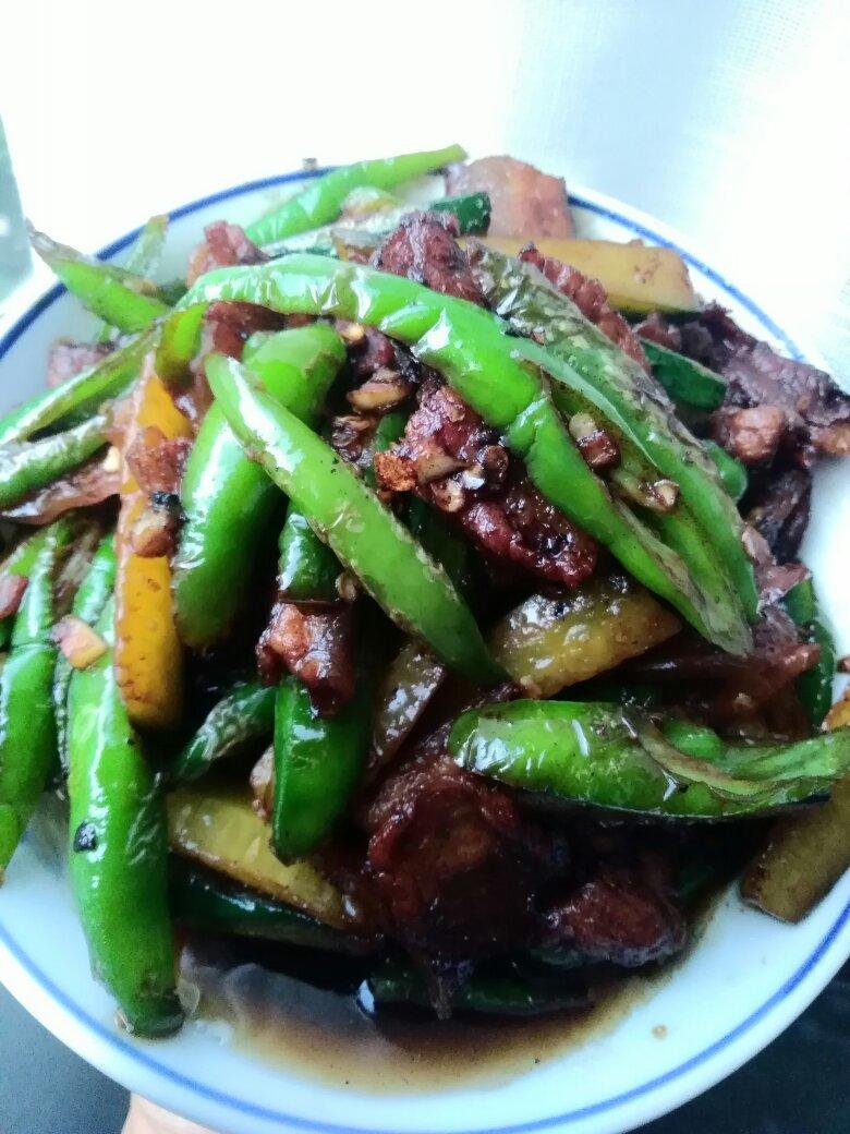 农家小炒肉【记忆中勾魂的油汤】