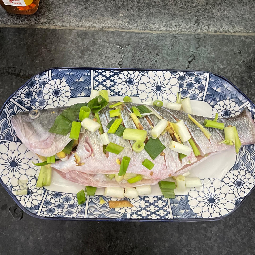 清蒸鲈鱼