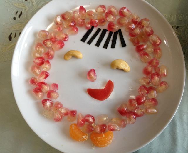 水果拼盘——晶莹的笑脸的做法