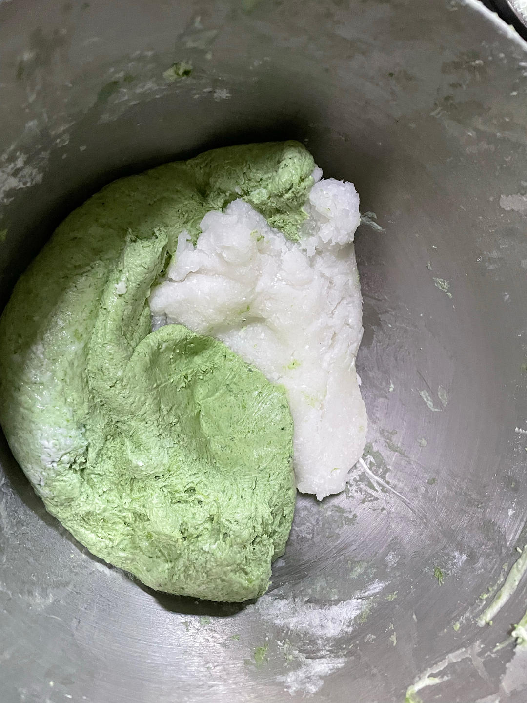 清明必吃的艾草青团