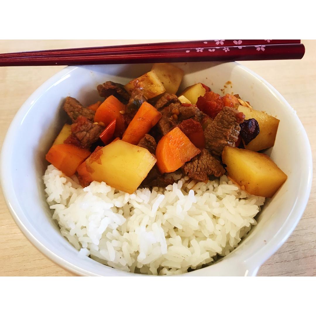 红烧牛肉土豆 （独家秘制）