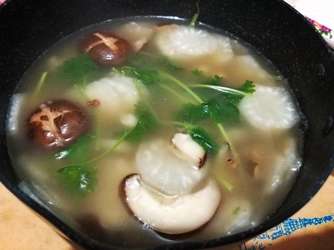 香菇萝卜汤
