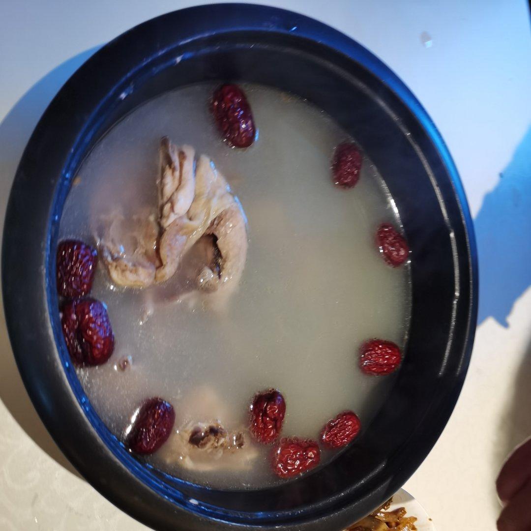 炖鸡汤