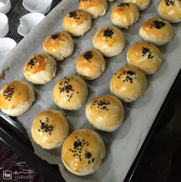 泳式鲜肉榨菜月饼