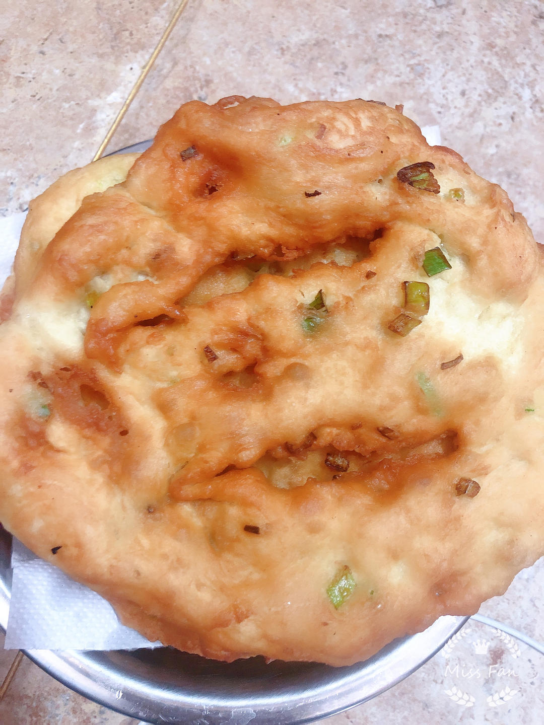 炸油饼超详细做法 做法家常 松软不油腻 附细节视频详解