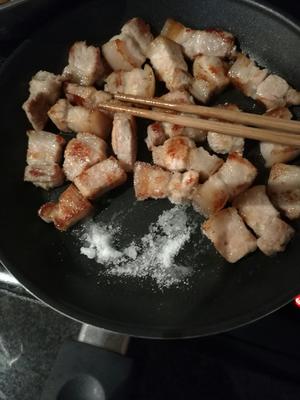 笋干面筋香菇烧肉的做法 步骤4