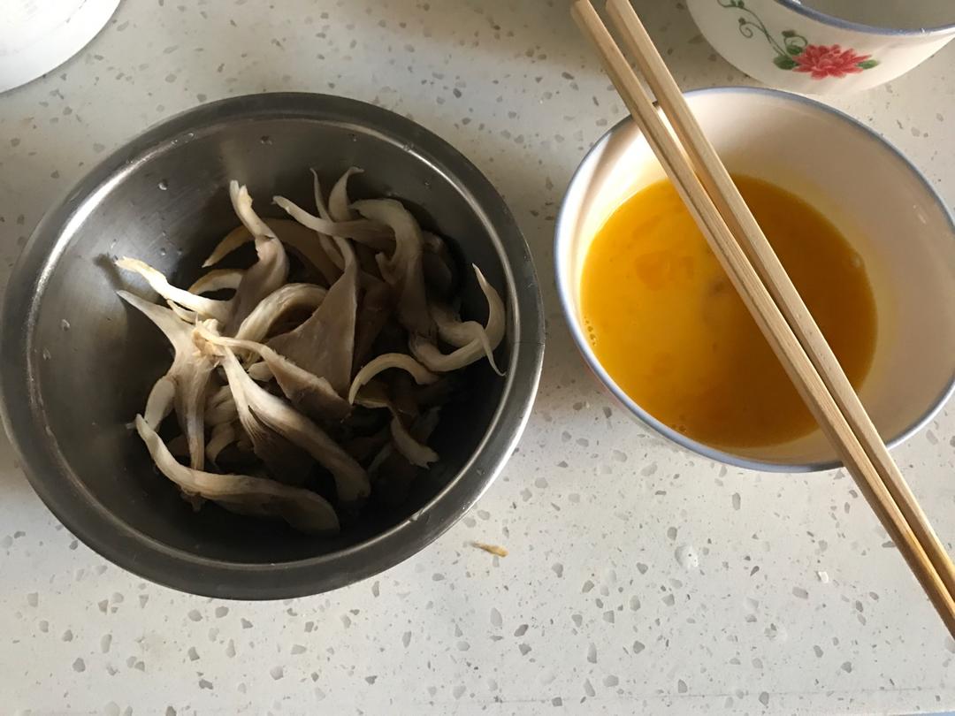 蘑菇鸡蛋汤