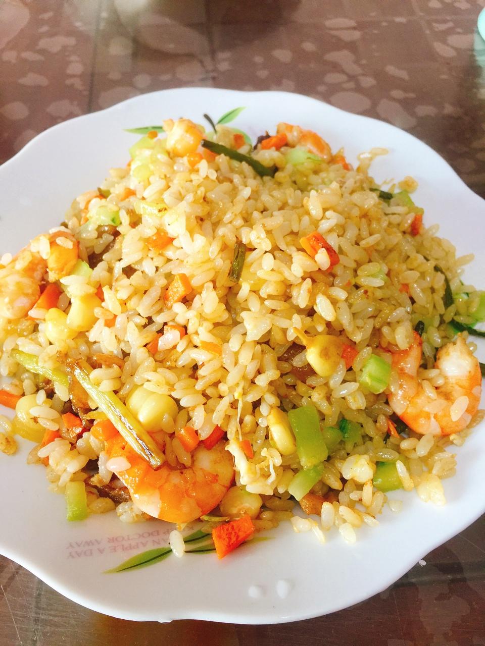 萌萌o做的黄金炒饭