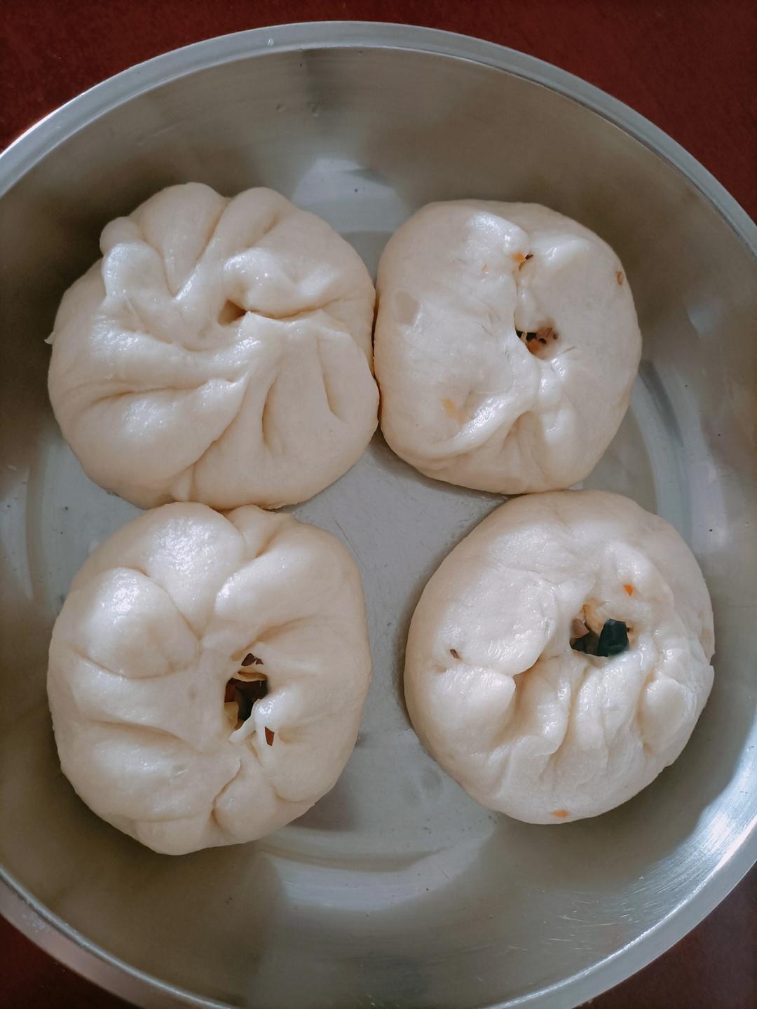 鲜香好吃的香菇青菜素包