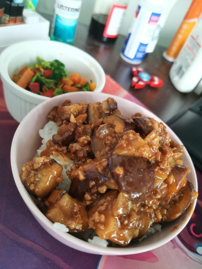 厨师长教你：“肉末烧茄子”的家常做法，口感软糯适合下饭，收藏