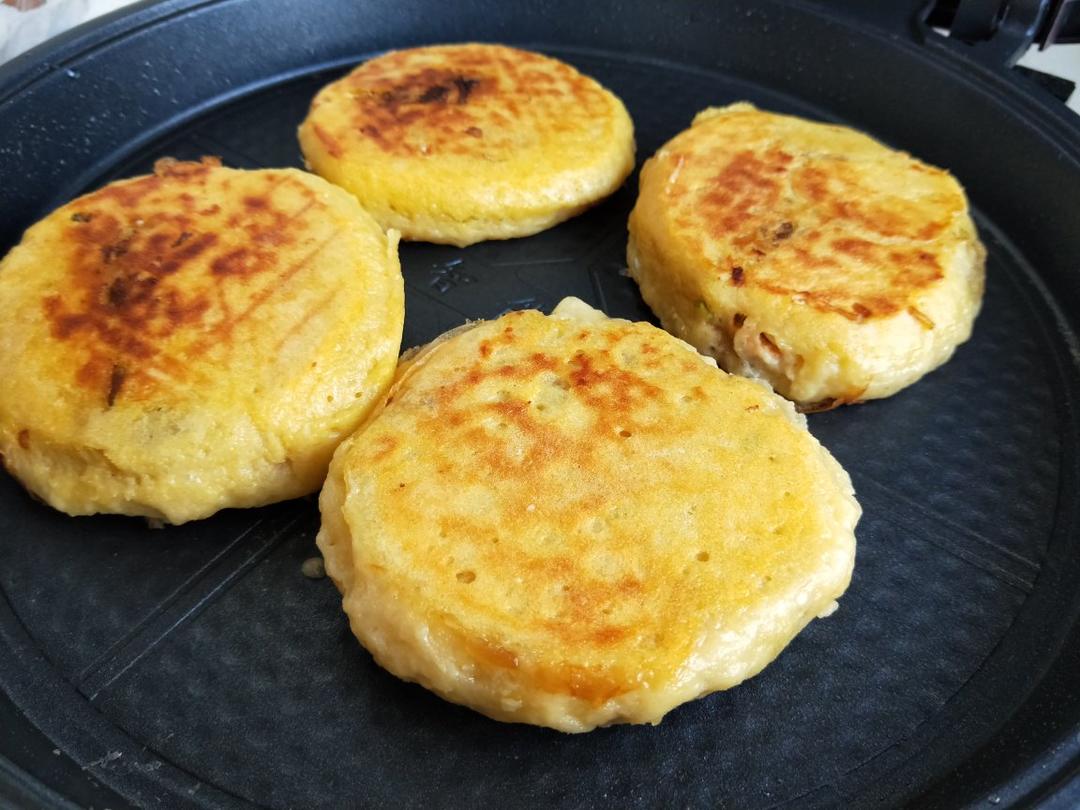 玉米面菜饼子（贴饼子）