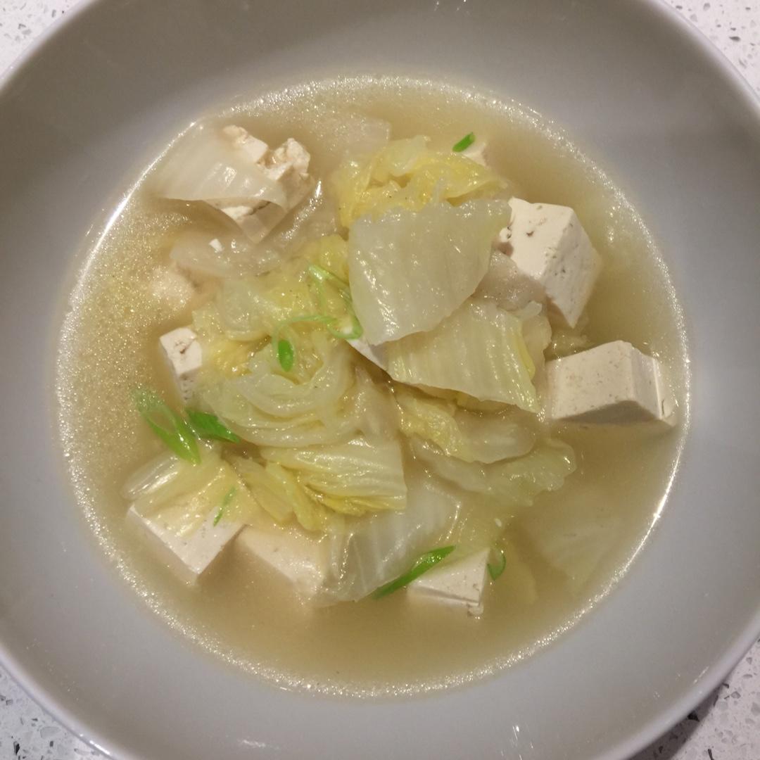 冬季家常菜：白菜炖豆腐