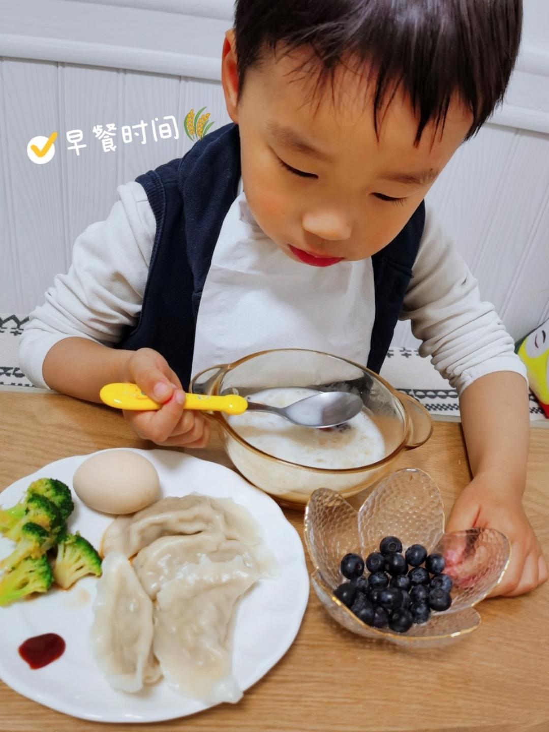 红枣银耳莲子羹（有出胶质、出胶，懒人的电压力锅版）