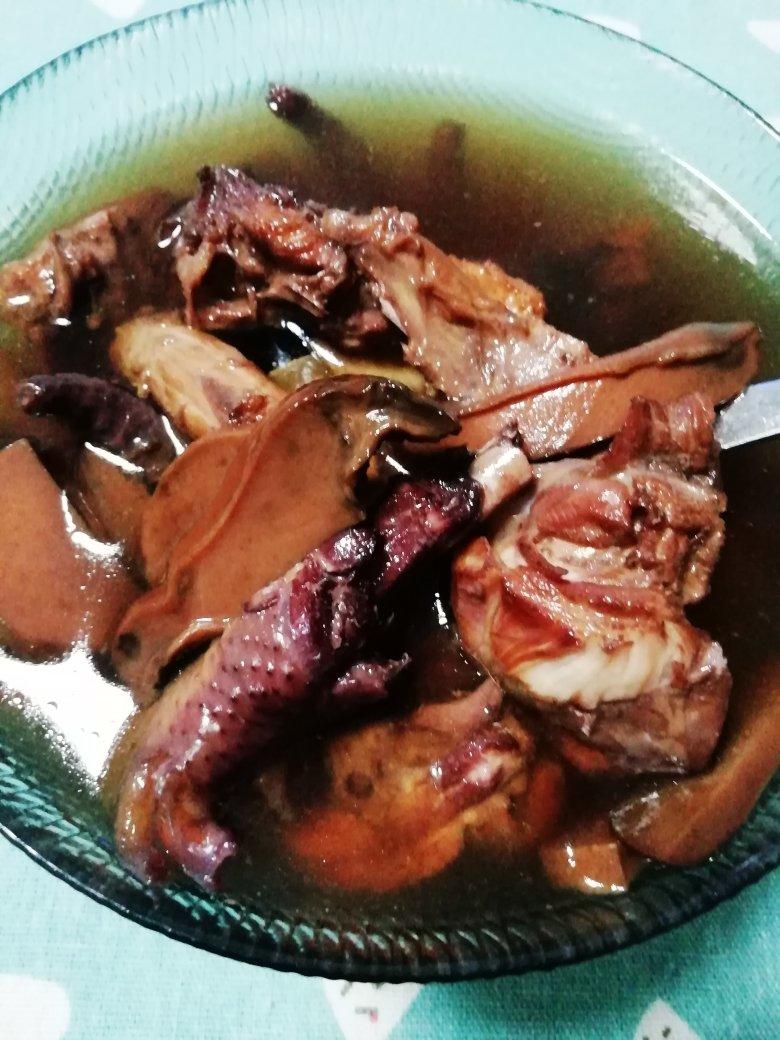君君-829做的【曼食慢语】牛肝菌清鸡汤