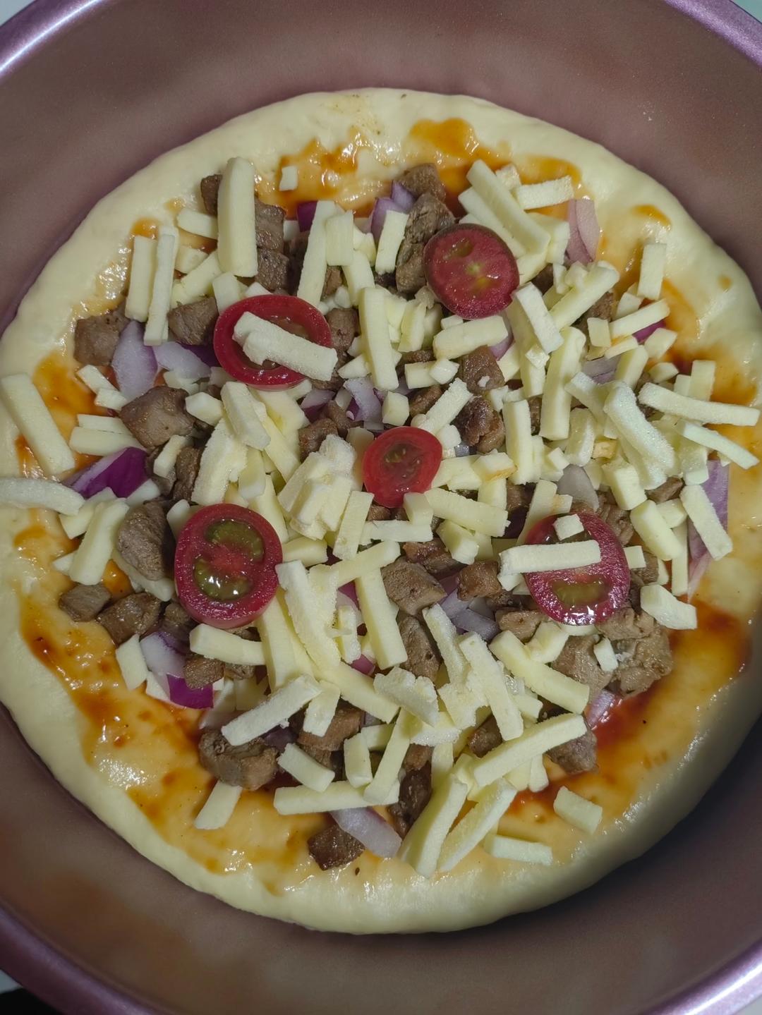 黑椒牛肉火腿双拼披萨8寸