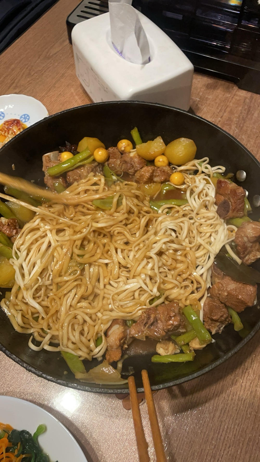 排骨豆角焖面