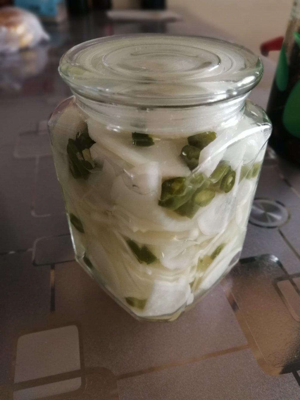 腌制酸萝卜