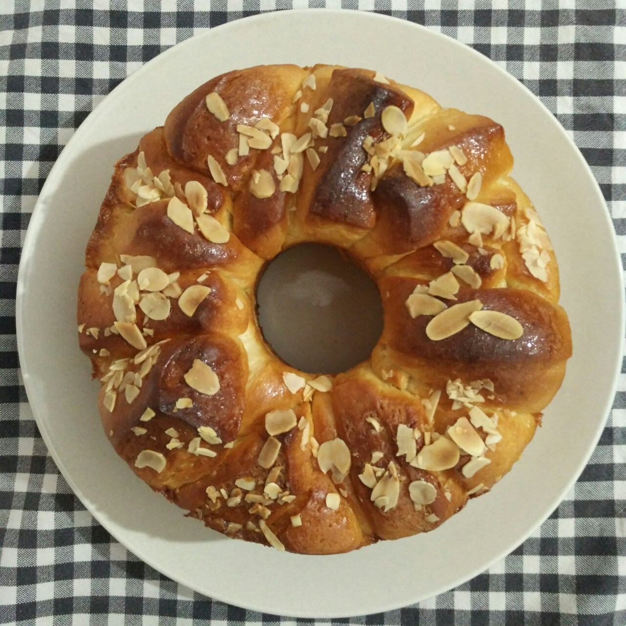 日式香浓炼乳面包