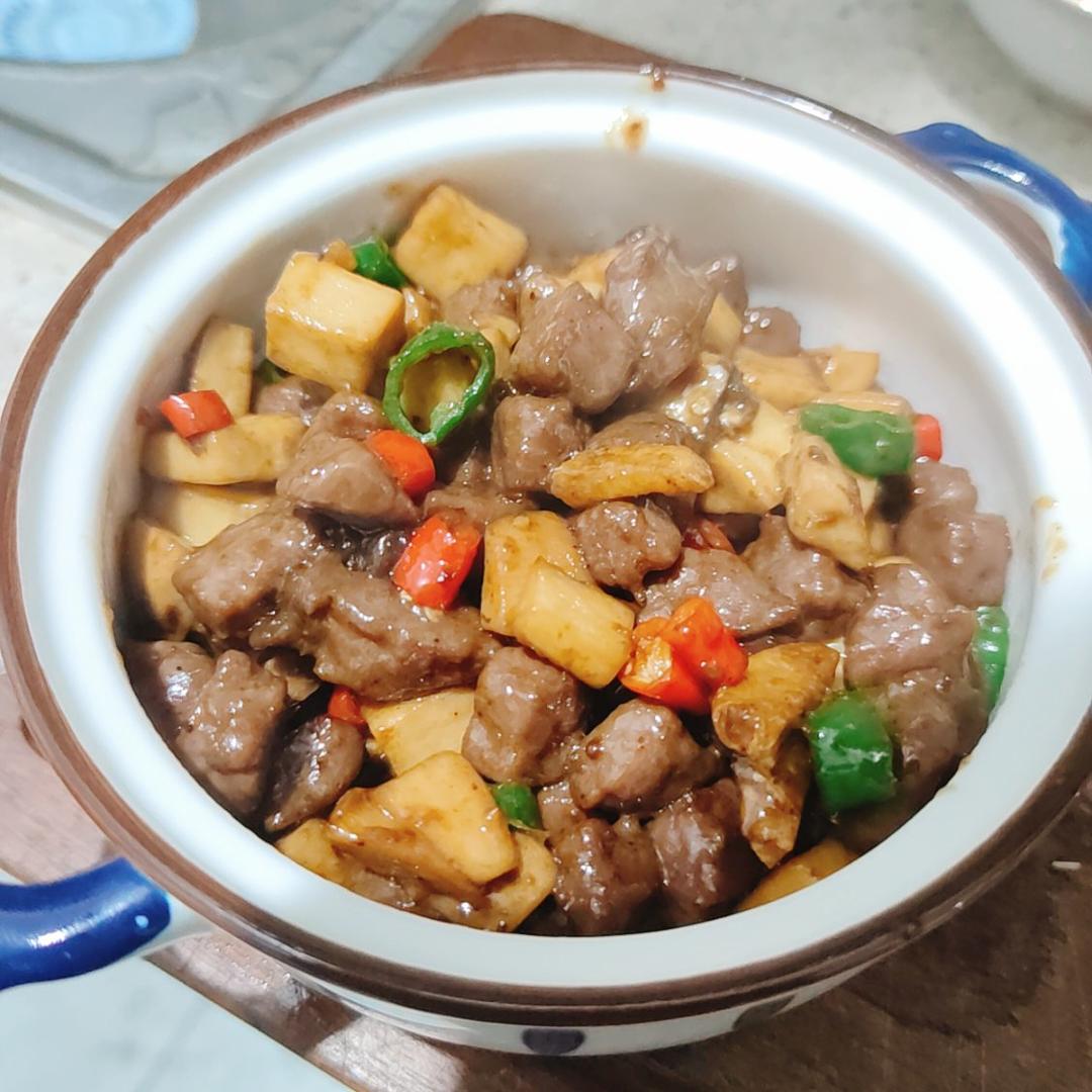 家常菜~杏鲍菇烧牛肉粒