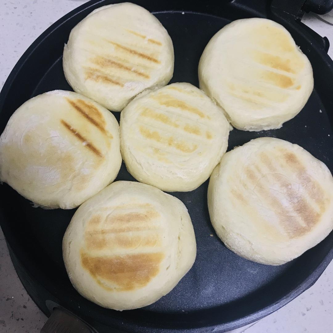 肉夹馍，白吉馍