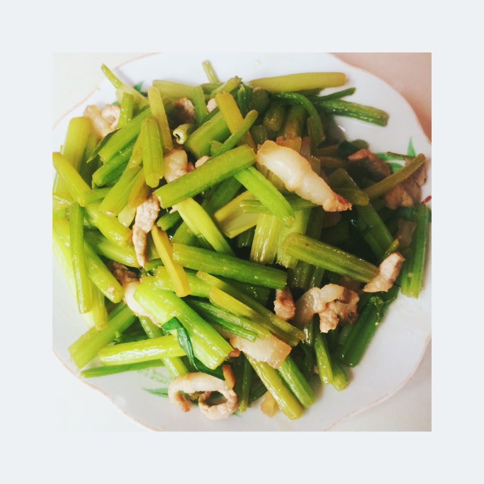 芹菜炒肉