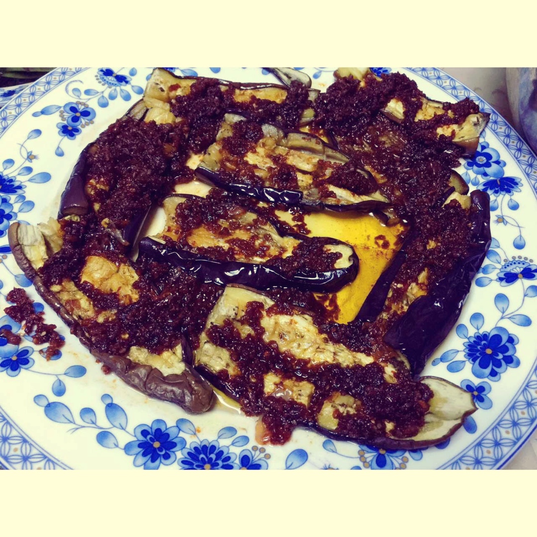 【微波炉烤茄子】