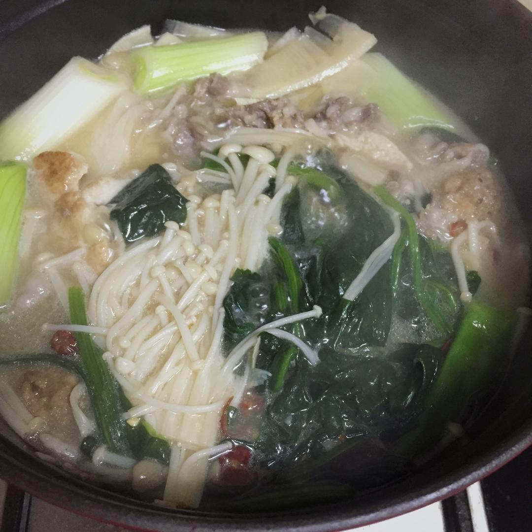 寿喜烧（日式牛肉锅）