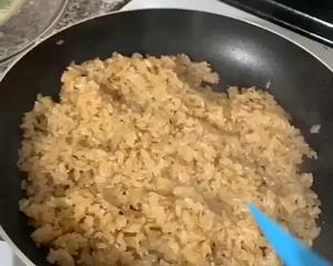 生炒糯米饭（不粘锅版）的做法 步骤2