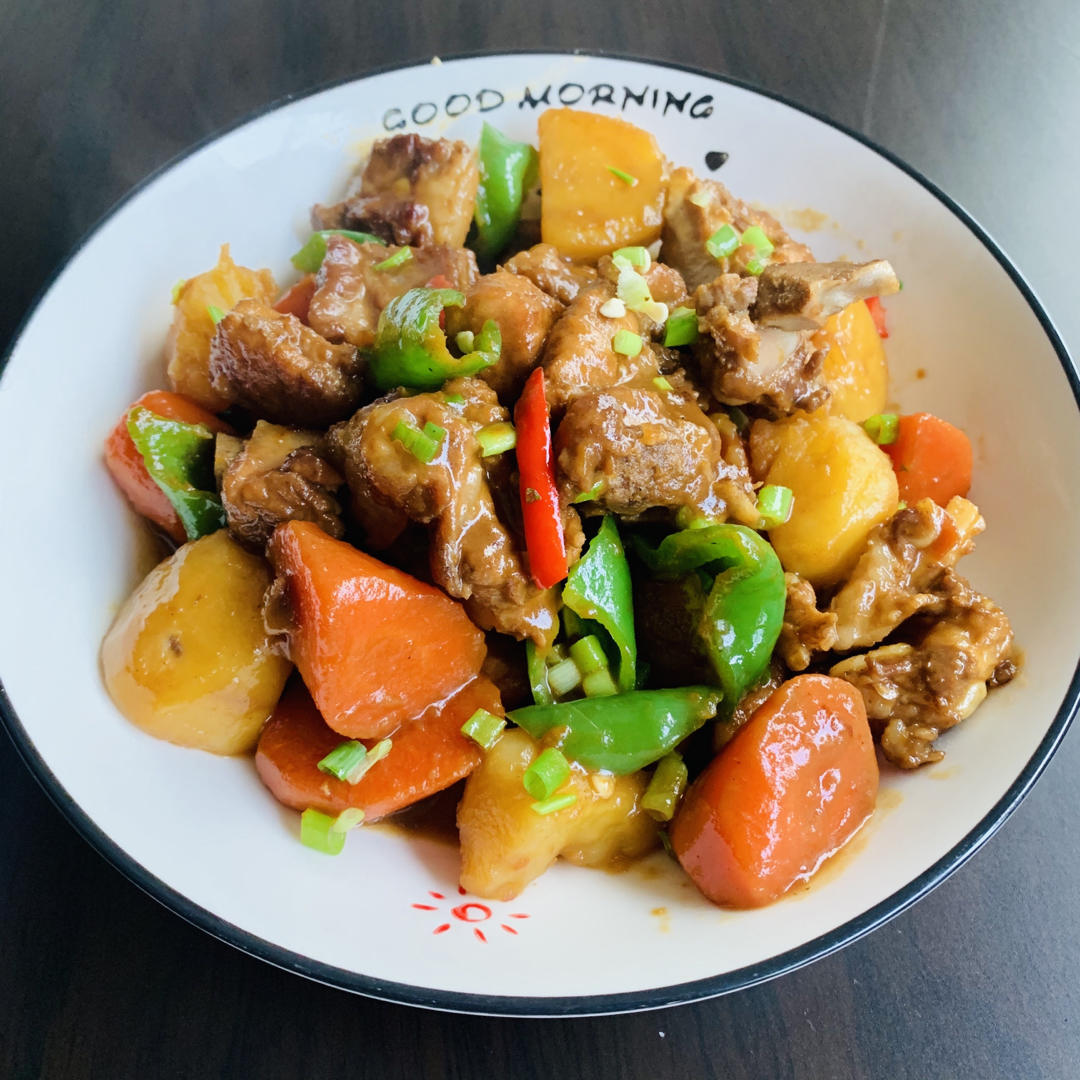 胡萝卜土豆炖排骨
