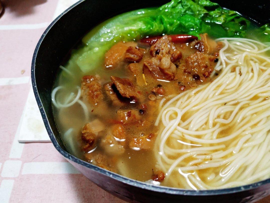 麻辣牛肉面