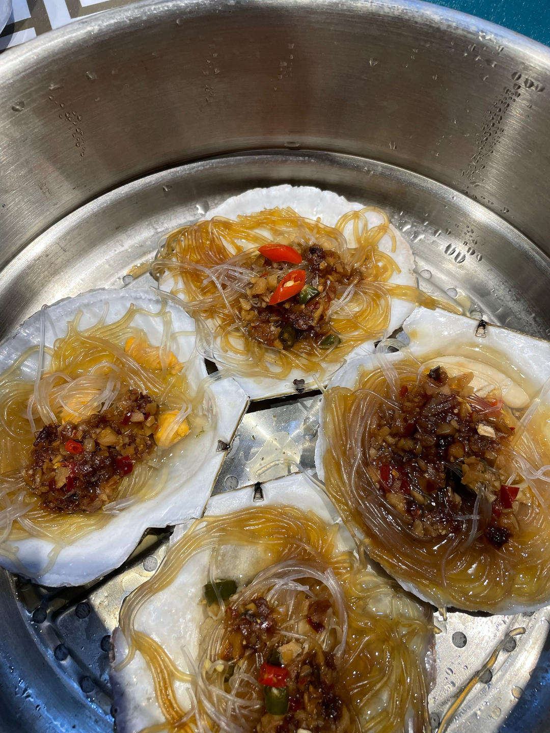 零失败的蒜蓉粉丝蒸扇贝